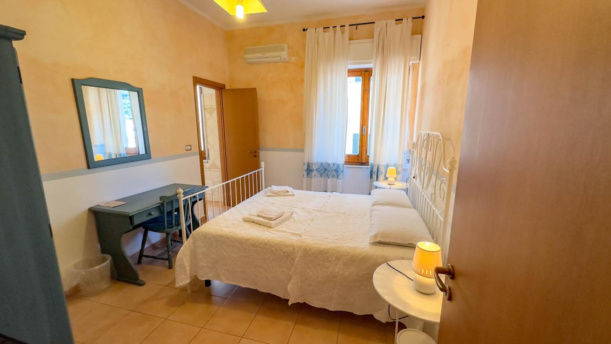 Su Recreu 'E Mare Hotel Bosa Eksteriør billede