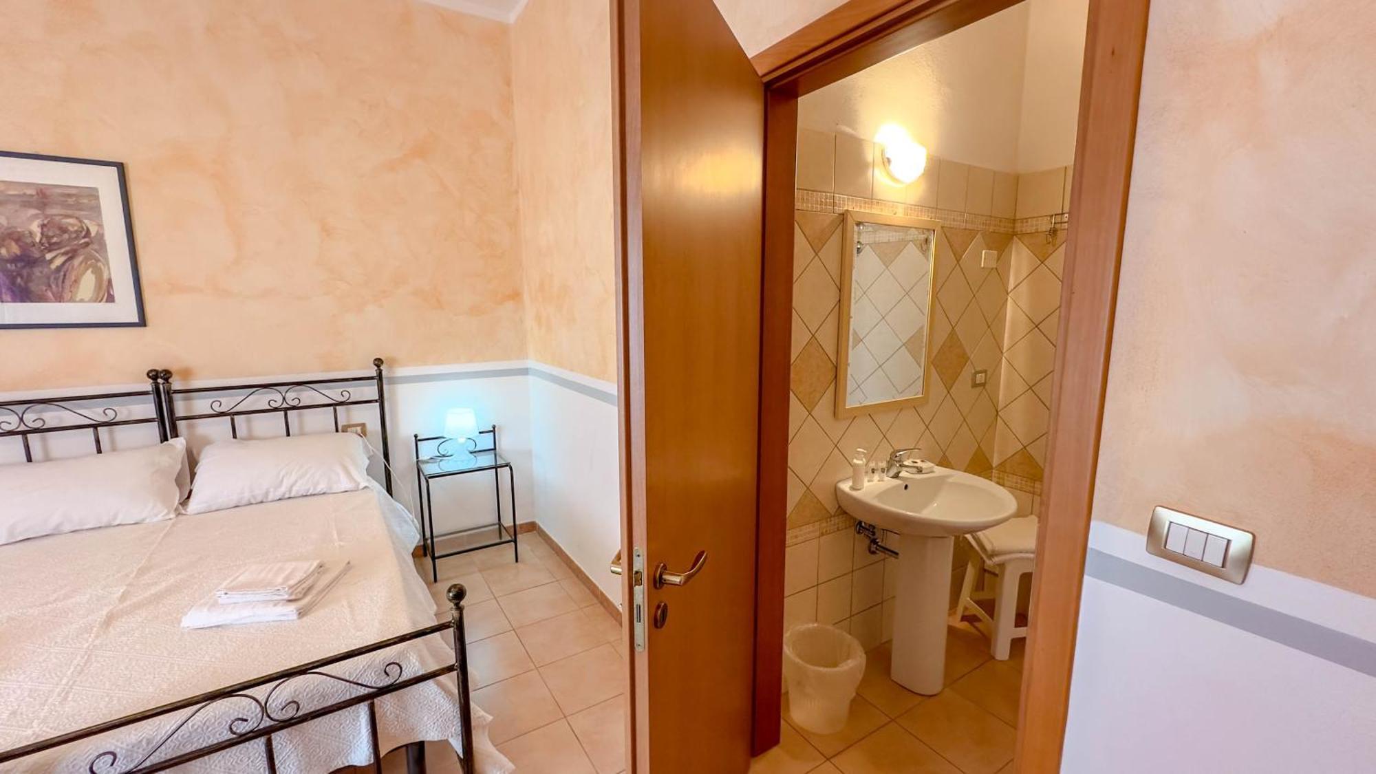 Su Recreu 'E Mare Hotel Bosa Eksteriør billede