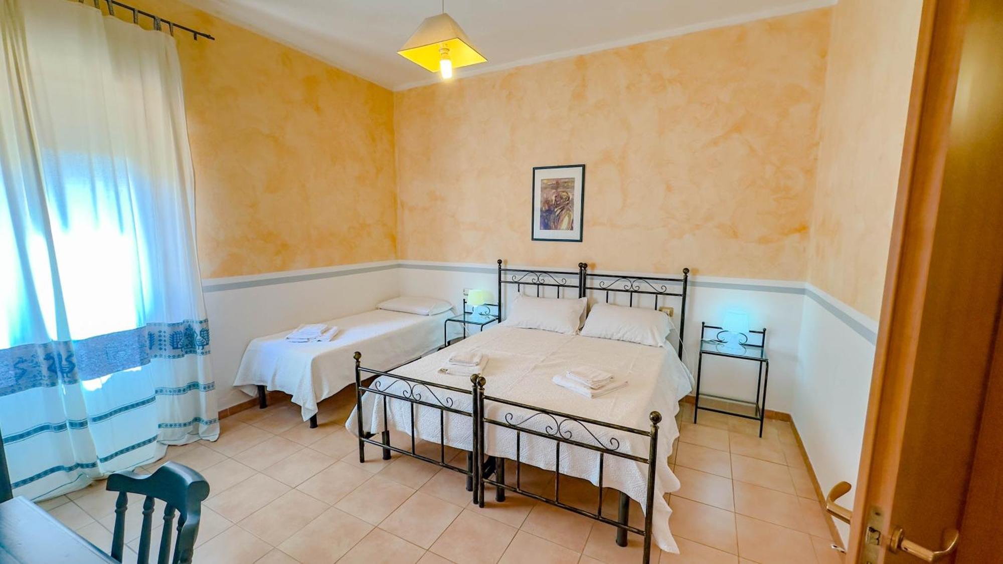 Su Recreu 'E Mare Hotel Bosa Eksteriør billede