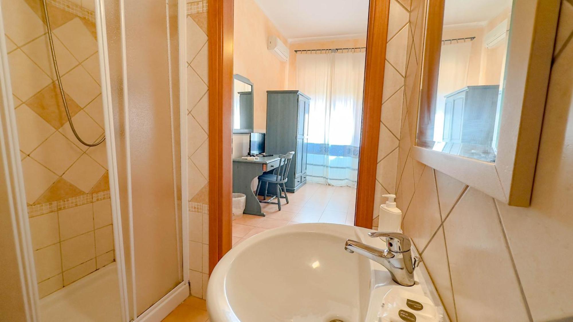 Su Recreu 'E Mare Hotel Bosa Eksteriør billede